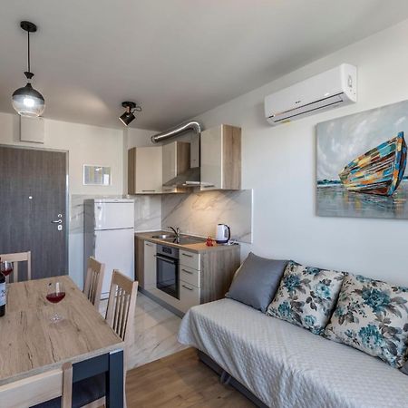 Апартаменты Apartman Lukiana*** Сплит Экстерьер фото
