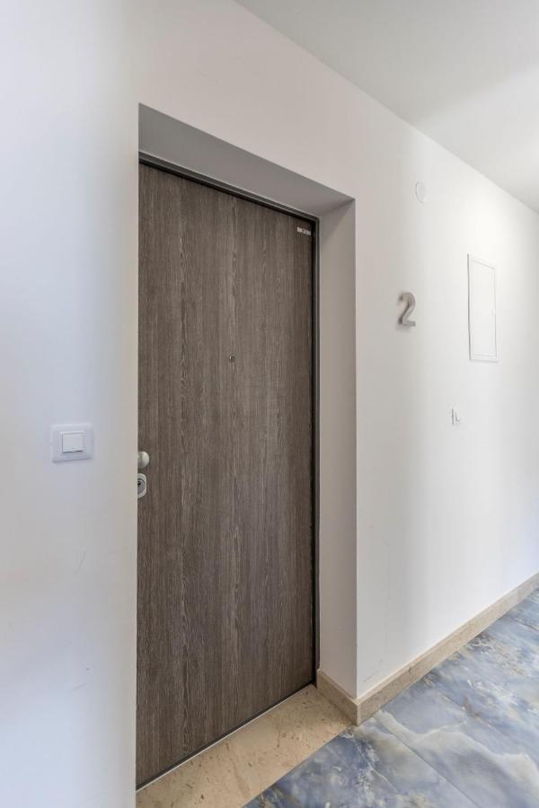 Апартаменты Apartman Lukiana*** Сплит Экстерьер фото